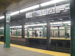 metro v NYC - stanice W4