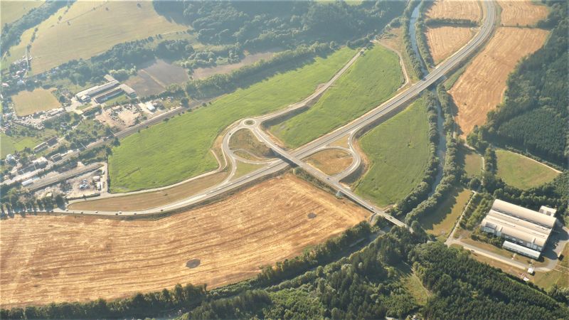 Křižovatka u Jablůnky – letecký pohled