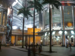 Přízemí věží Petronas